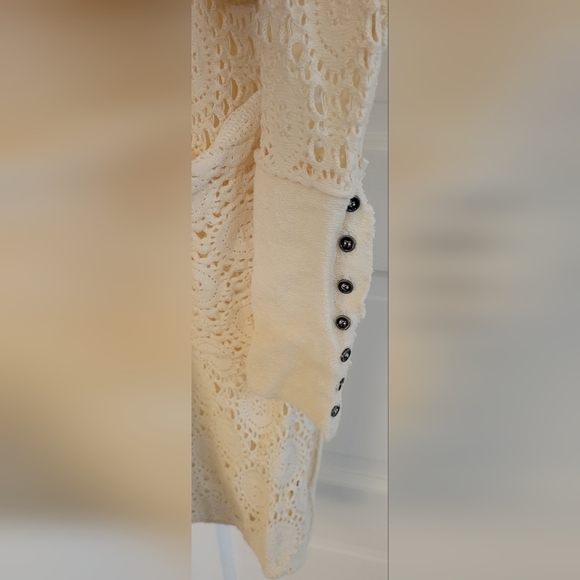 Free People Cream Lace Cardigan Sweater Jacket Cover up Sz XS - Picture 3 of 4